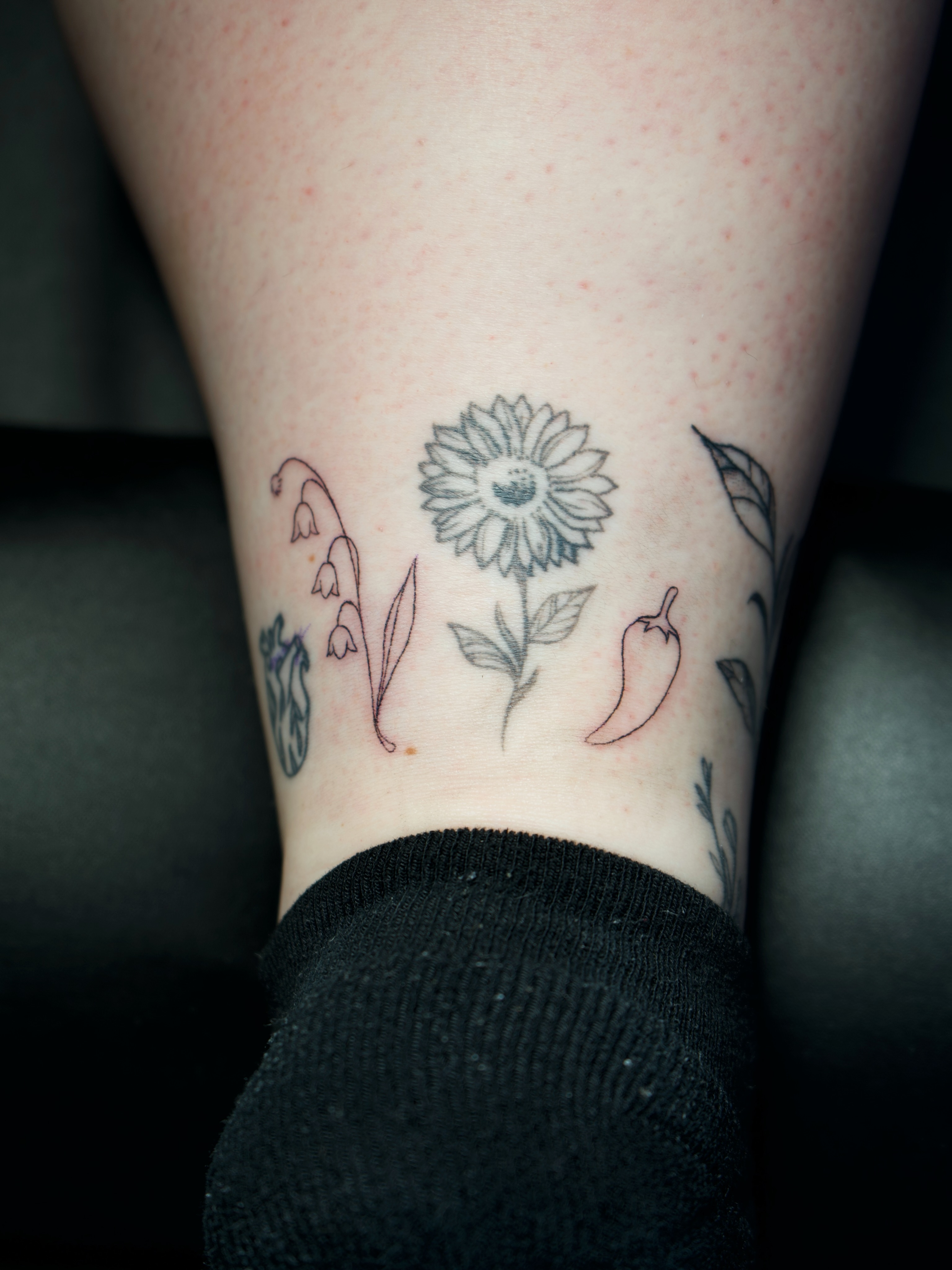 Some more flash tattoos…. 🌶️🌶️🌶️ a pepper so cute! — tattoo by Melissa Jergensen, Paramus, New Jersey
