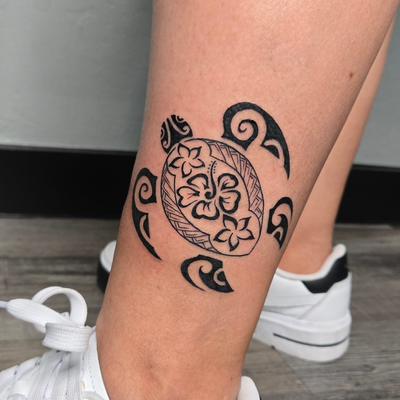 Open availability! Dm to book!
.
.
.
#tempetattooartist #tempetattoos #tattooaz … — tattoo by Matt McGinnis, Tempe, AZ