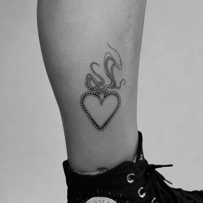 love potion from my newest flash ❤️💨

#lovepotiontattoo #flashtattoo #finelinet… — tattoo by Ariane  McDonald, Los Angeles, California