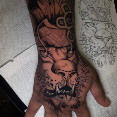 ° L I O N 🦁

@bishoprotary
@allegoryink
@puretattoosupplies

* #SouthJerseyTatt… — tattoo by Manolo Alvarez, Somers Point, new Jersey