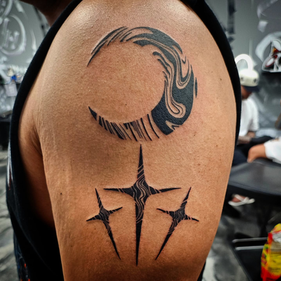 °M O O N

* #SouthJerseyTattoo
* #NewJerseyTattoo
* #SouthJerseyArtist
* #OceanC… — tattoo by Manolo Alvarez, Somers Point, new Jersey