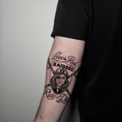 Post by dgtattoo.art on Inker — tattoo by Damla Gunaydin, San Francisco, California