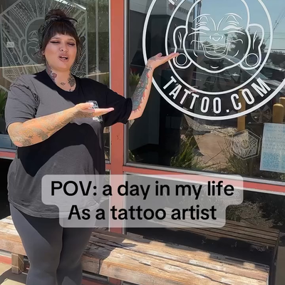 I have a chair I have a chair 
@tatsoul 
@blackworkbymike 
@redbuddha_orange 

#… — tattoo by Chelsea  Dagger, Orange, California