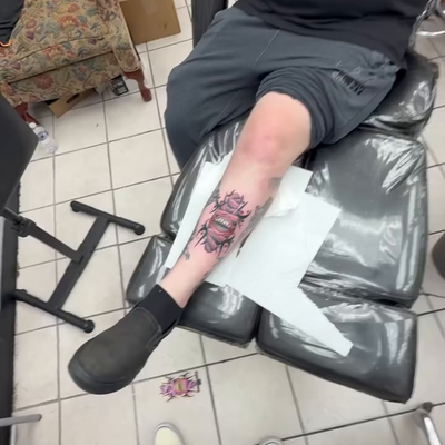 !!MY MAIN MAN MASON ALWAYS GETS THE COOL SHIT!!
👀
🫦
.
.
.
.
#danhiggs #higgsmu… — tattoo by Paulie Smith, Fairless Hills, Pennsylvania