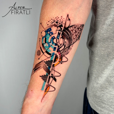 Sound in Transition

From analog waves to digital signals.
An abstract interpret… — tattoo by Alper FIRATLI, Los Angeles, California