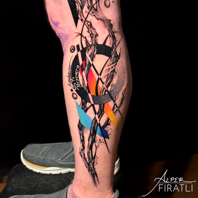 Abstract floral leg sleeve in progress.
Really enjoying how the organic branches… — tattoo by Alper FIRATLI, Los Angeles, California