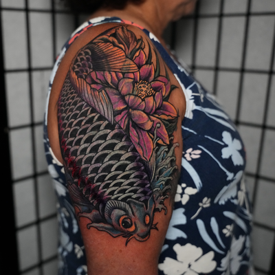 Out with the old, in with the artwork. ✨
This cover-up was all about transformin… — tattoo by Heather Baldwin, Aiea , Hawaii 