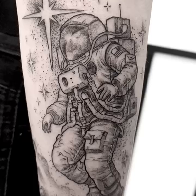 Artemis II
#art #tattoo #astronaut #artemis #tattoos — tattoo by Sam Robichaud, Los Angeles, California
