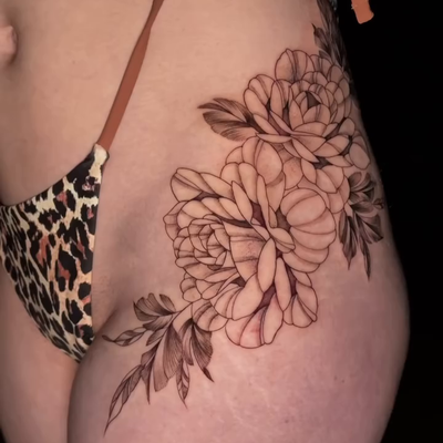 Floral hip piece yesterday for my last day at @obsidianmoontattoo I can’t expres… — tattoo by Paige Chartrand, Goffstown, New Hampshire