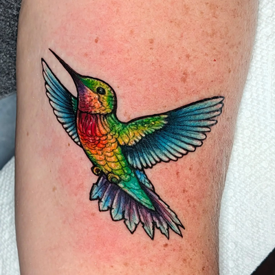 'lil #hummingbird for @juniebugzz ❤️
#yuccavalleytattooartist #joshuatree — tattoo by Jay'e Jones, Yucca Valley, California