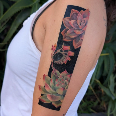 Always such a hoot to have Annie back in the shop 😊 A little while back I told … — tattoo by Janel Petch, Eagle Rock, CA