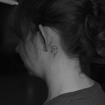 poppy flower 🌼 — tattoo by Yana Liner, Culver City, California