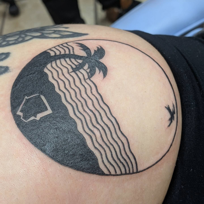 A huge thank you to this friend group for coming and getting tattoos! 
#theneigh… — tattoo by Makayla Wallace, Shreveport, Louisiana