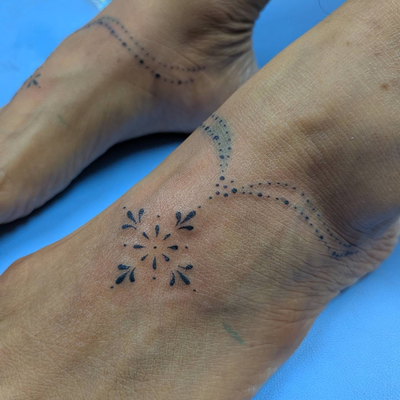 A mother and daughter traveled from Dallas to get their first tattoos together �… — tattoo by Makayla Wallace, Shreveport, Louisiana