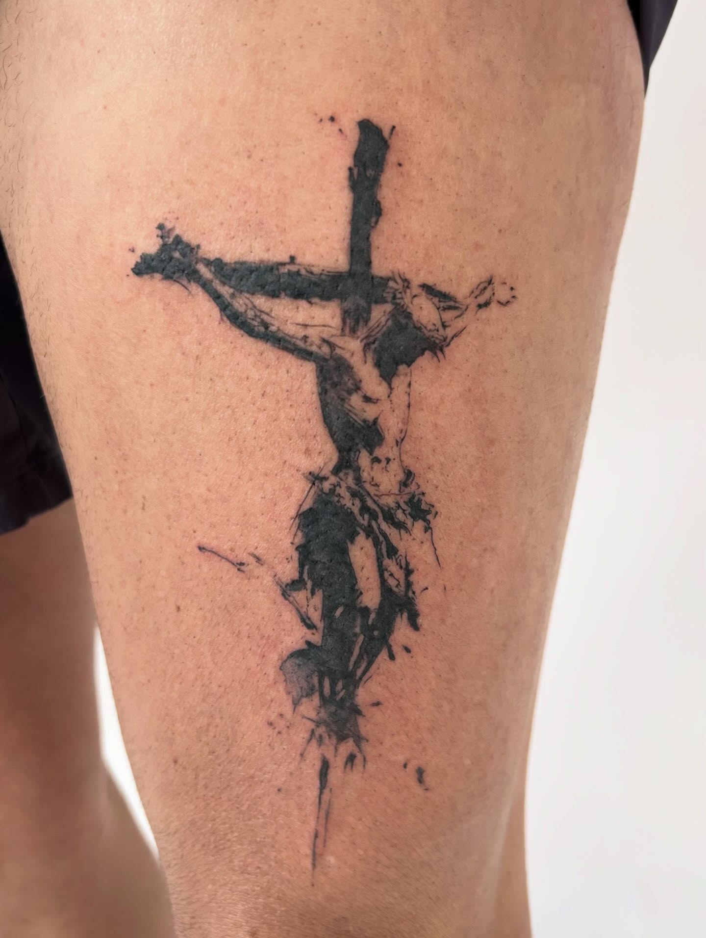 ✝️💒
@tattoobahar 
•
•
•
Done at @flamewiseink 
#crosstattoo #jesustattoo #water… — tattoo by Bahar Matloubi, Toronto, Ontario