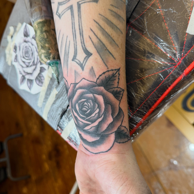 Done with Peak Solice pro and @mummytattoosupplyofficial cartridges. Fun little … — tattoo by Eric Estrada, Gilbertsville, Pennsylvania