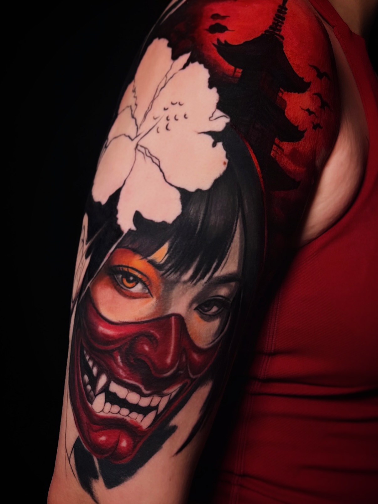 2 sessions so far 🩸🌺 still more to go, but I’m loving how this piece is coming… — tattoo by Yaribel Garcia, New York, New York
