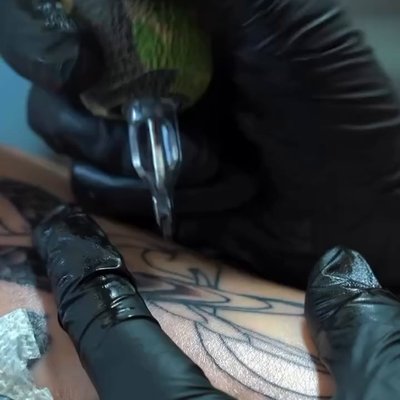 Sometimes the smallest details end up being my favorite part of a tattoo.

Watch… — tattoo by Jessica Hurteau, Newport Beach, California