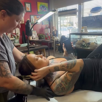 A little twisting, turning & questionable neck positioning later… 💀😂

Absolute… — tattoo by Jessica Hurteau, Newport Beach, California