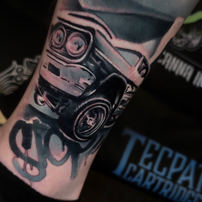 El Paso, thank you for the love.

I had the opportunity to create this piece at … — tattoo by Donnie Reynolds, Pueblo, Colorado