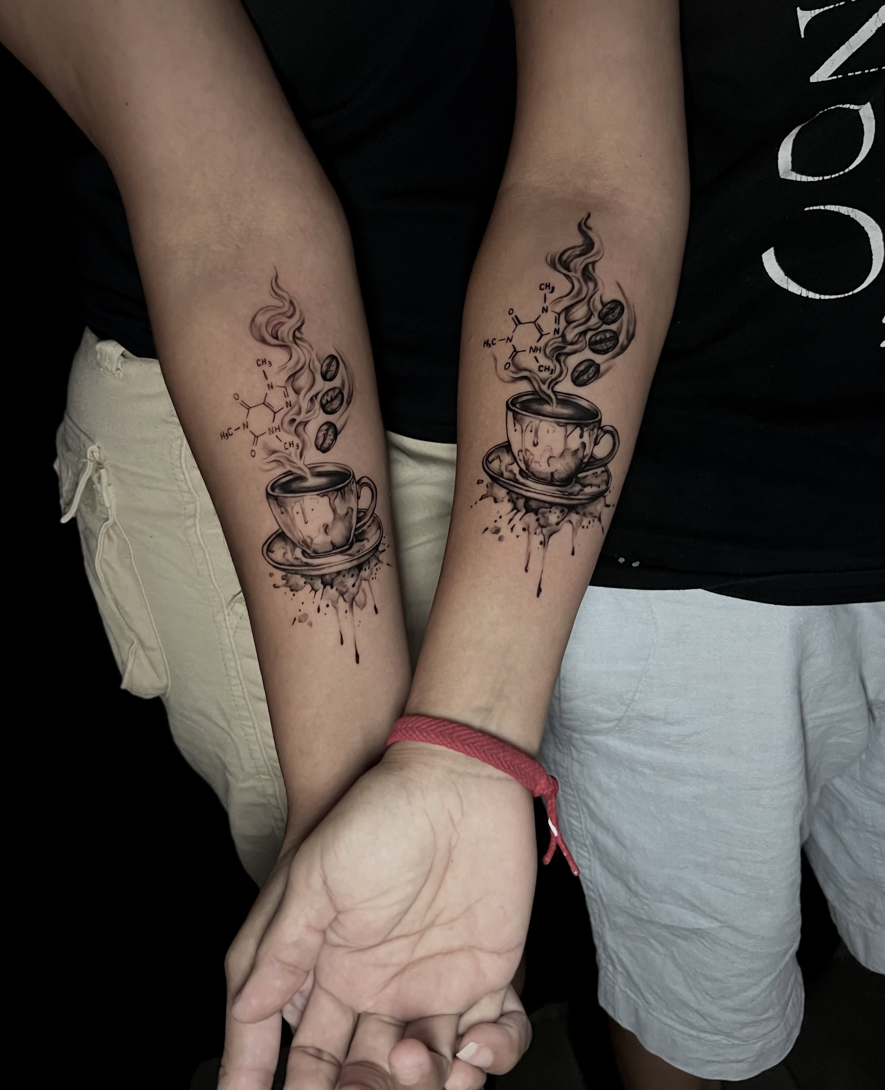 Tatuaje dúo realizado este fin de semana 
Muchas gracias por la confianza y pref… — tattoo by Cesar Romero, Tegucigalpa , Francisco Morazan 