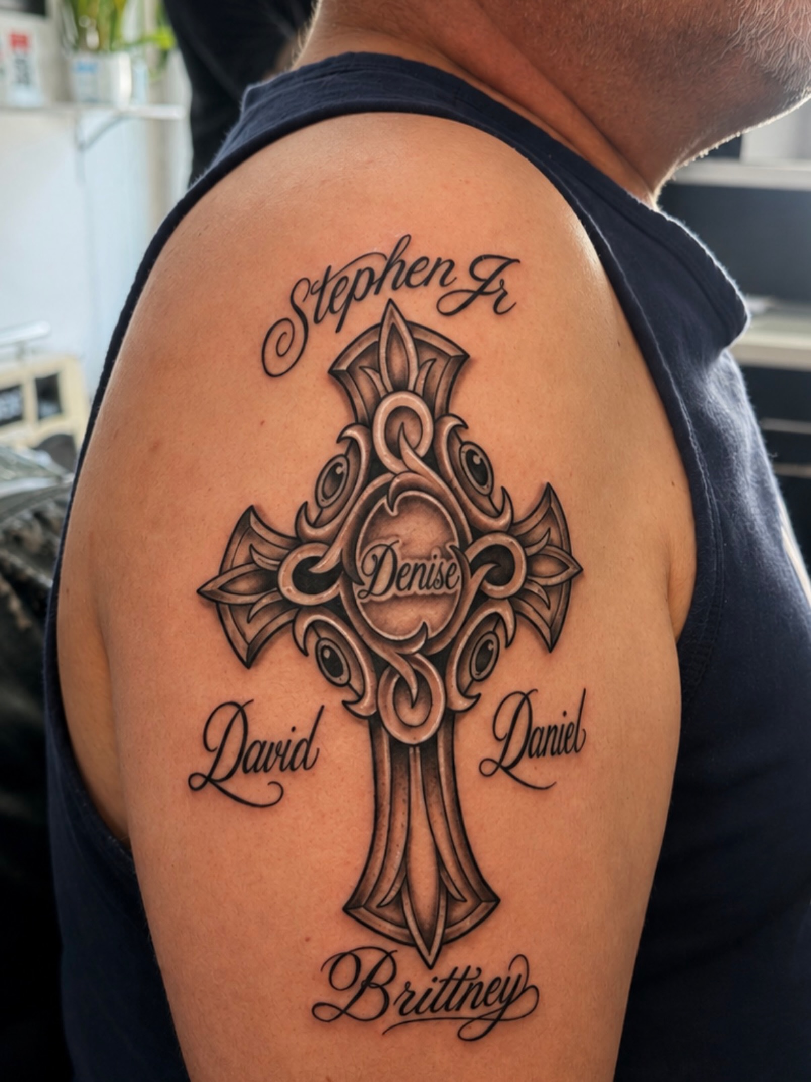 CUSTOM WORK by
@felix562_ • • • • •

Thank you @romanpride63 for letting me do t… — tattoo by Felix Perez, Long Beach, California