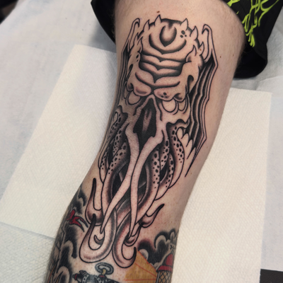 Wanted to share this work in progress Cthulu knee piece, since I have been obses… — tattoo by Aiden Busiel, Chicago, Illinois
