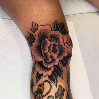 Peo-knee done at @fudotattoochicago
Thank you Aimee for sitting so well with thi… — tattoo by Aiden Busiel, Chicago, Illinois