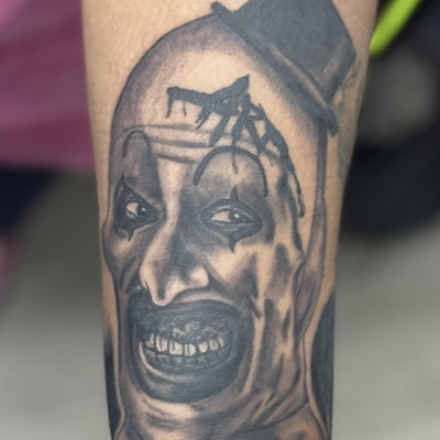 Terrifier 🤡🔪 Art the Clown 
Which Terrifier movie was your favorite? — tattoo by Christopher Alexis, North Providence, Rhode Island