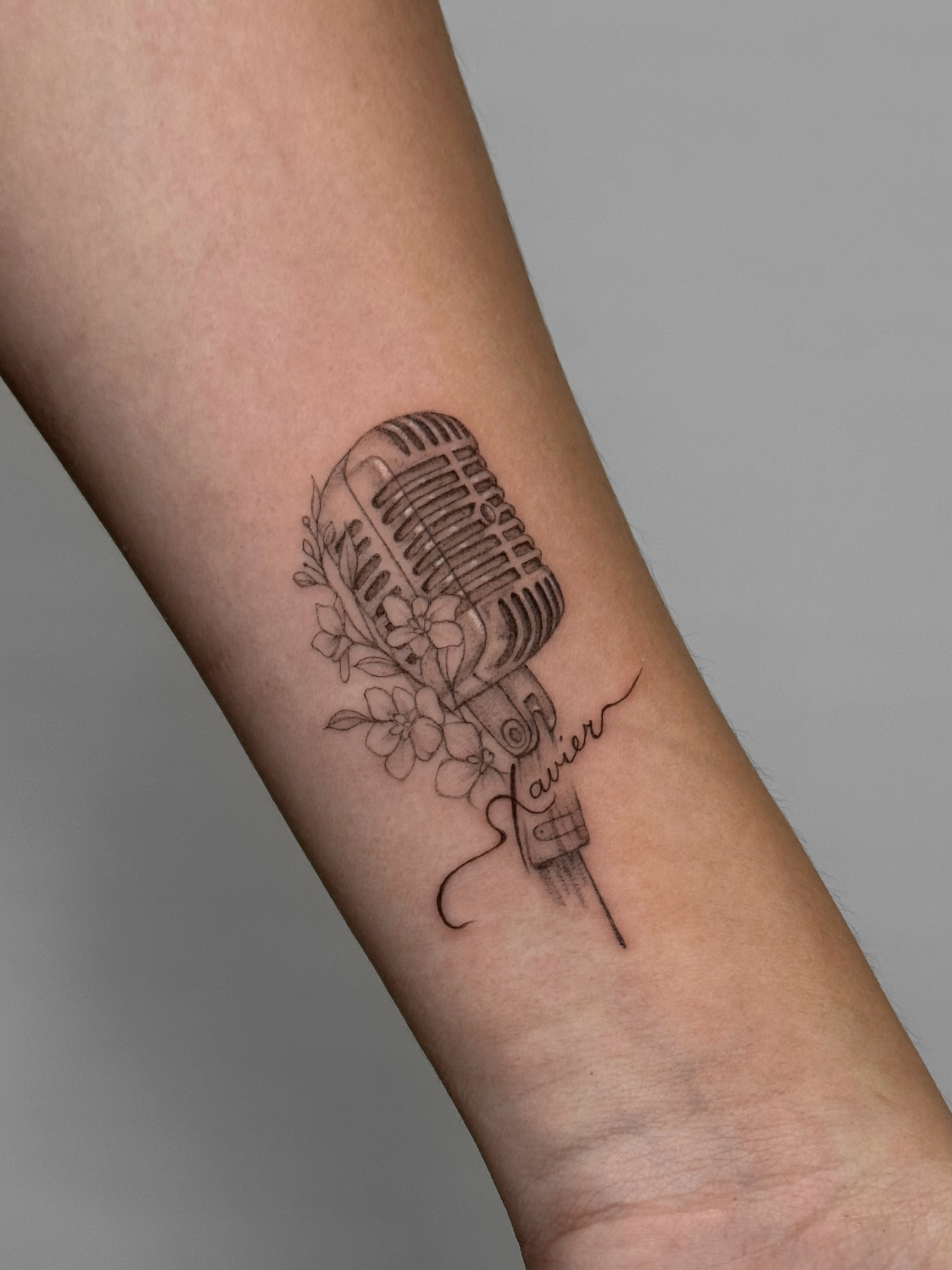 🖤
.
.
Done with @yesneedle . Always🤍
#finelinetattoo #singleneedletattoo #micr… — tattoo by Agnė Kastanauskaitė, Los Angeles, California