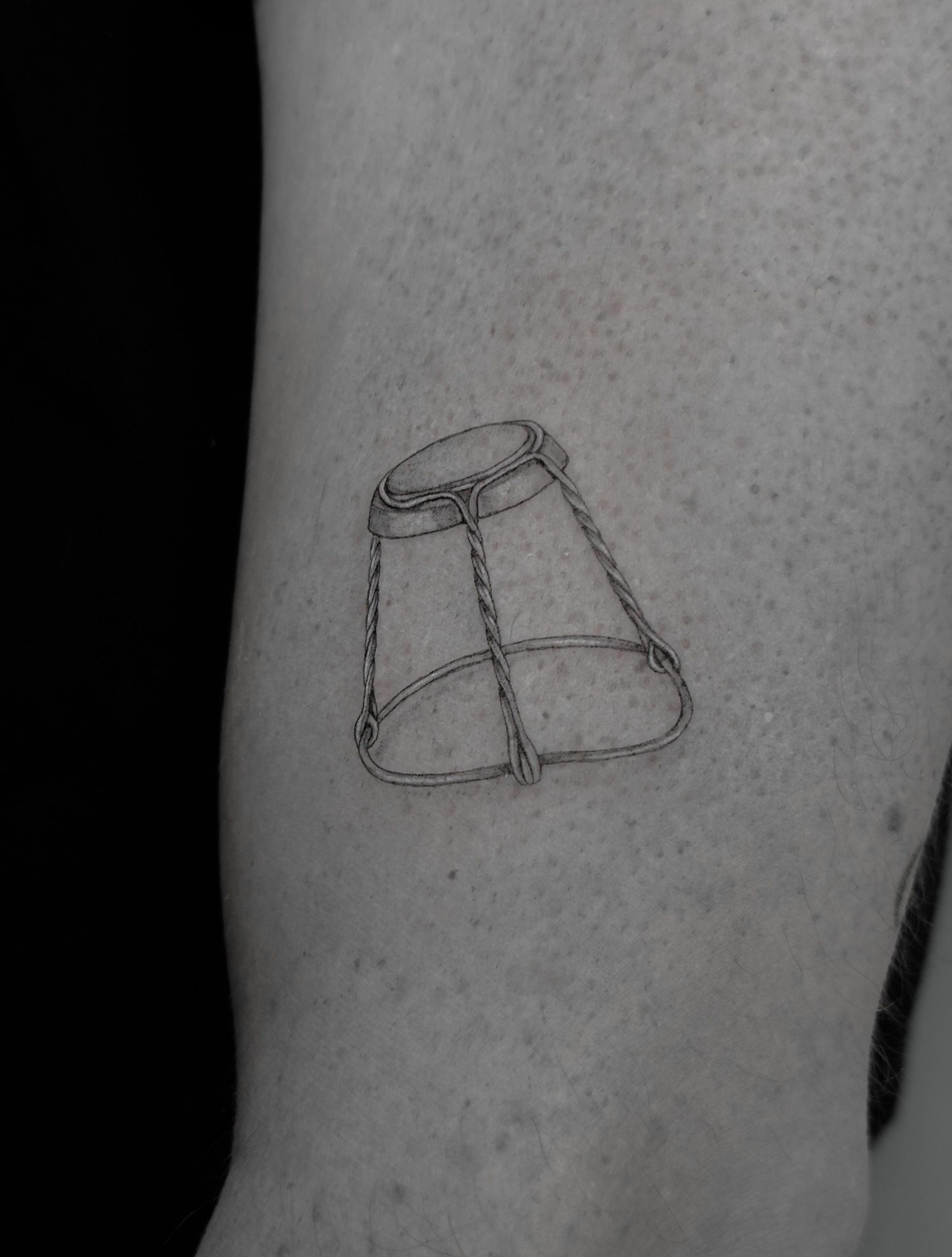 Delicate lines, meaningful moments. 🍾💫 
Swipe to see it healed😊
.
.
.

#finel… — tattoo by Agnė Kastanauskaitė, Los Angeles, California