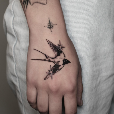 Swallow birdie on the hand for the homie✨
It’s always an honor to tattoo your pe… — tattoo by Drake Chiesa, San Diego, California