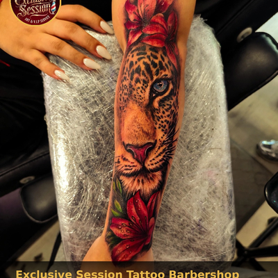 🐆✨ Leopardo en color, una belleza / Color leopard, a beauty! 🌺

Detalle realis… — tattoo by Nelson Mendoza, Bronx, New York
