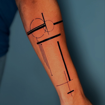Clean lines🙂‍↔️
Thank you for your trust🖤

📍 @waraoinktattoogallery 
@cnctatt… — tattoo by Jadé-Marie Ho, Woodbrook, Port Of Spain