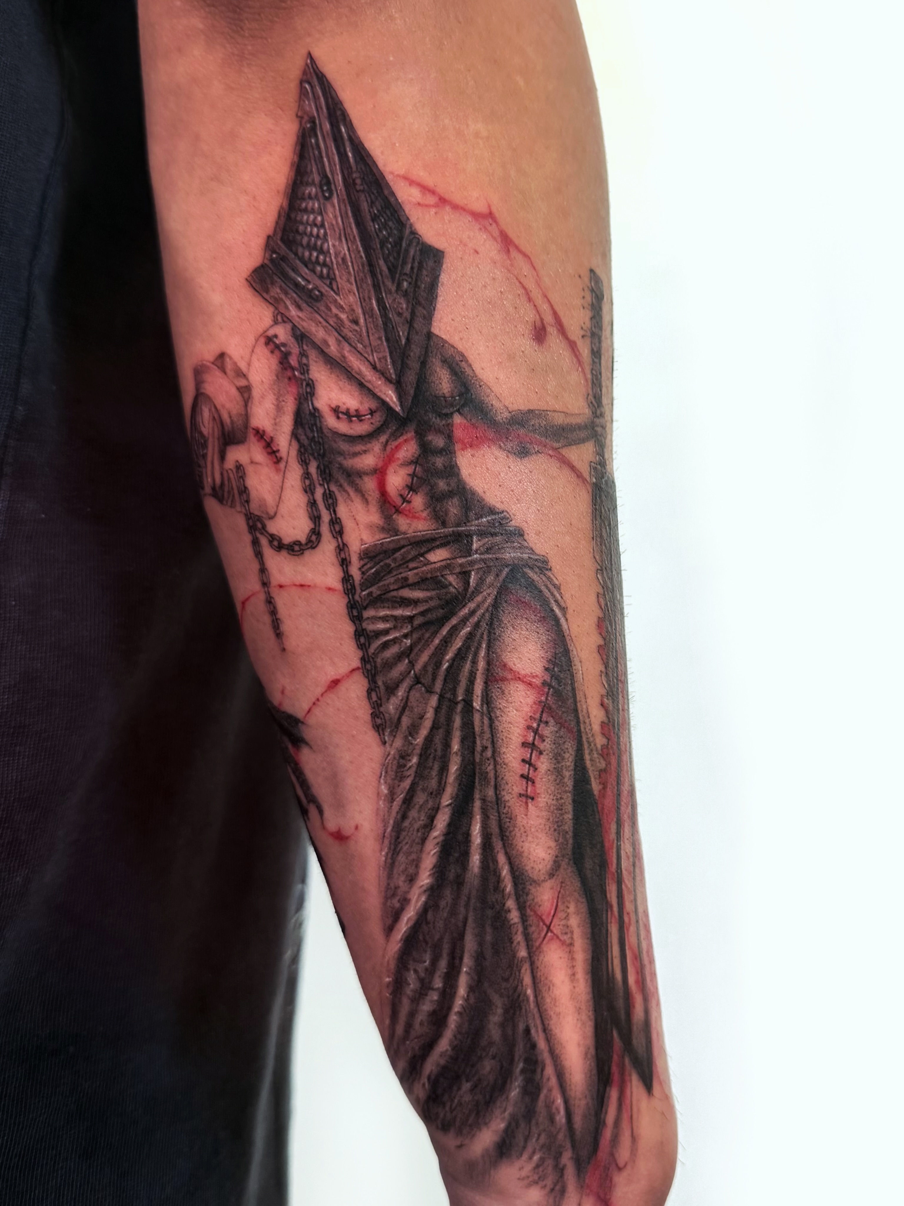 Still shots of the Muscle Lady Pyramid Head 🩸 
I really like how the textures a… — tattoo by An Xu, Los Angeles, California
