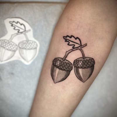so very stoked with how these acorns came out! — tattoo by Cece Rodriguez