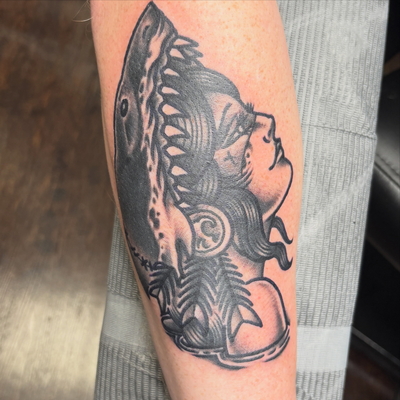 Crispy and Clean Native Mermaid

#traditionaltattoo#springtx#superchangotattoo#h… — tattoo by D J, Spring, Texas