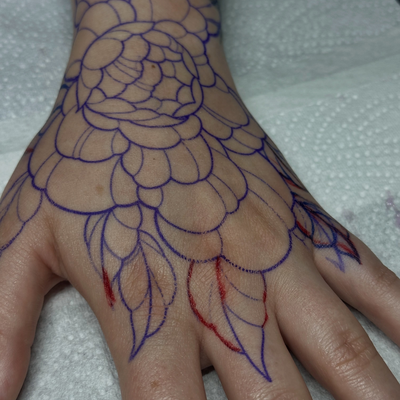 Let’s bring back full hand tattoos. 
Full hand tattoos in my opinion last and ag… — tattoo by Liam Roberts, Toronto, Ontario